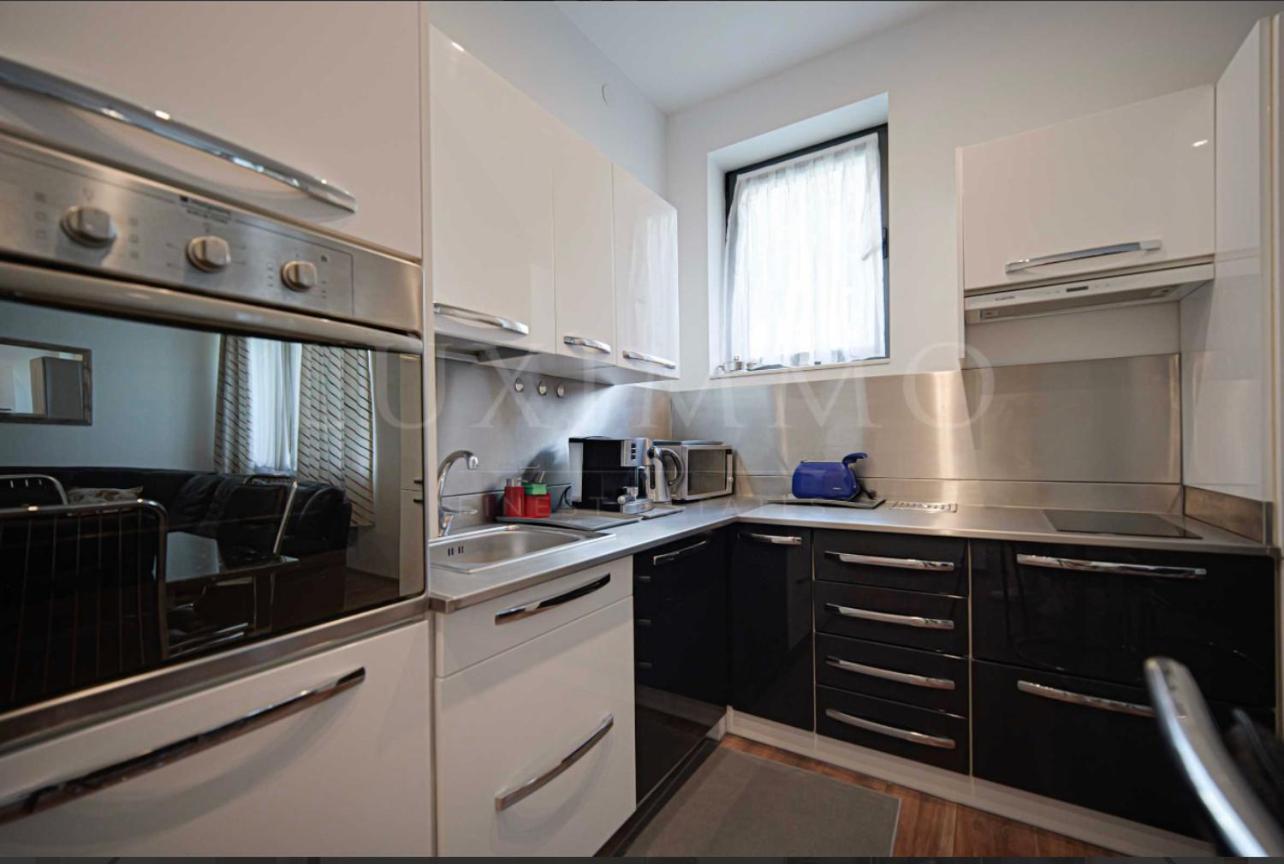 A Lovely 2 Bedroom Apartment In The Heart Of Sófia Exterior foto